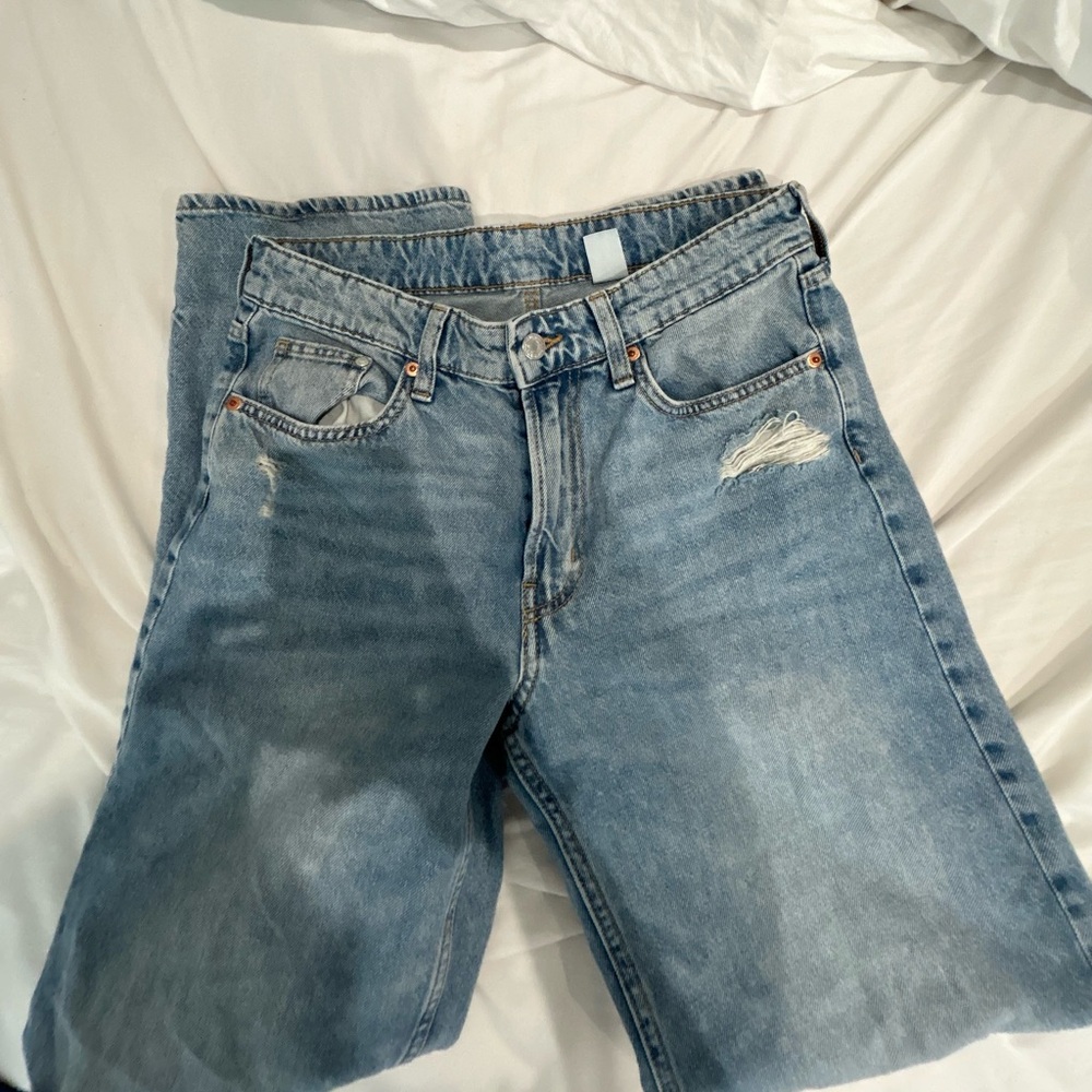 Low wasted jeans